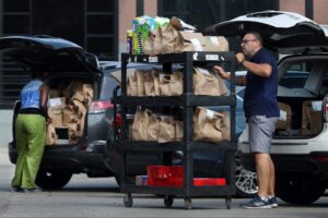 Amazon Goose Island Fulfillment Center Closes